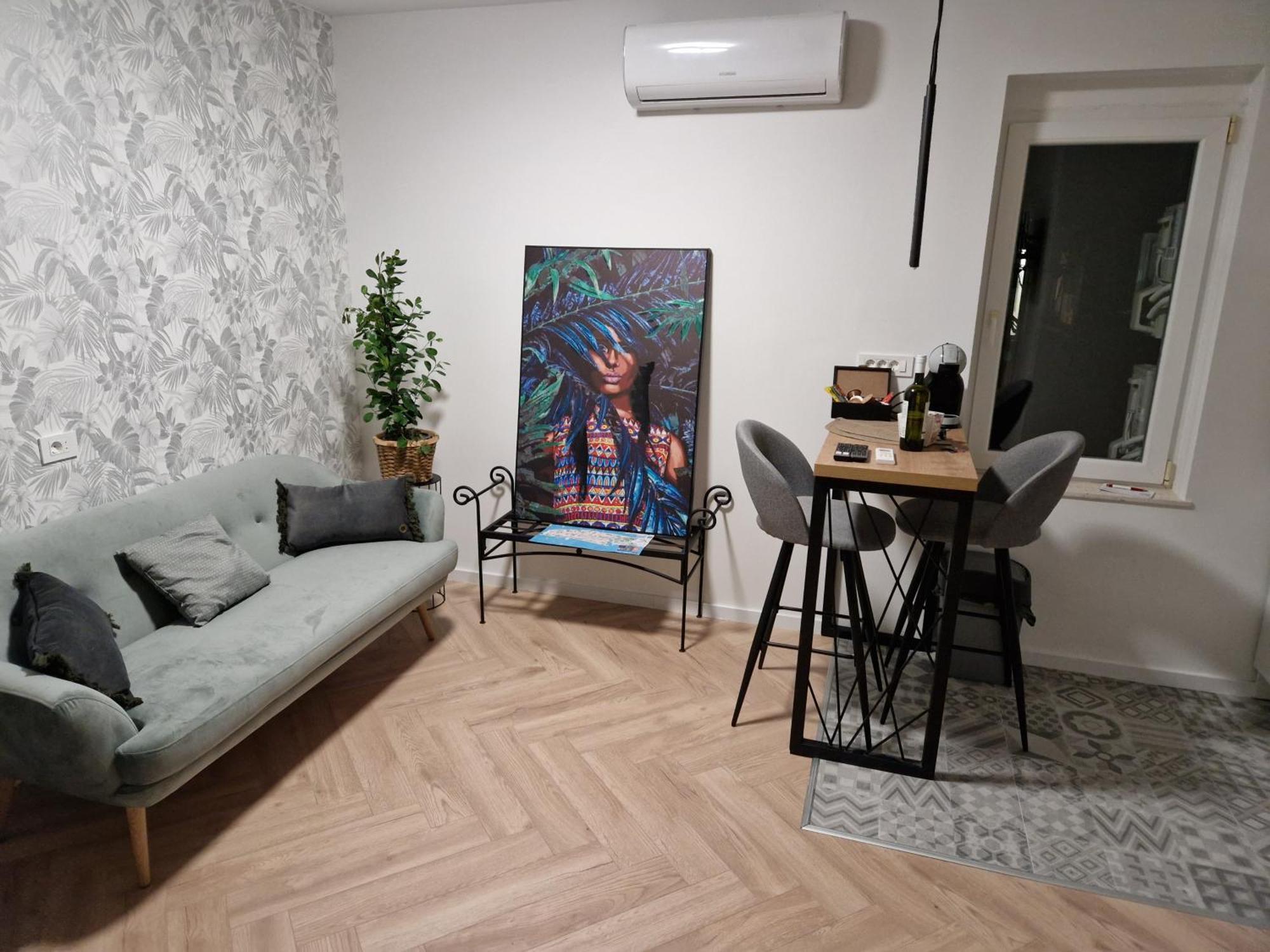 Verena'S Place Old Town زادار المظهر الخارجي الصورة