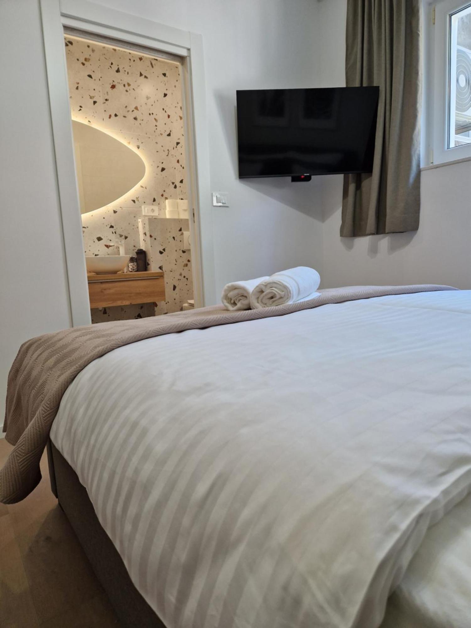 Verena'S Place Old Town زادار المظهر الخارجي الصورة
